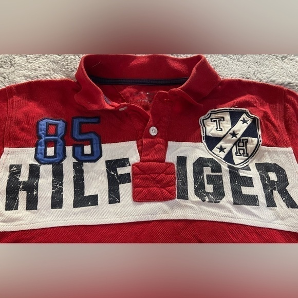 Tommy Hilfiger Red Short Sleeved Polo Golf Shirt, Youth Boy’s Size 8-10 Years - Picture 2 of 2